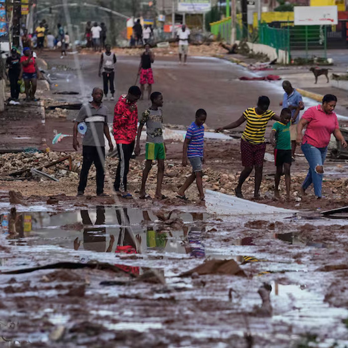 Hurricane Melissa makes landfall on Jamaica, causing chaos episode artwork