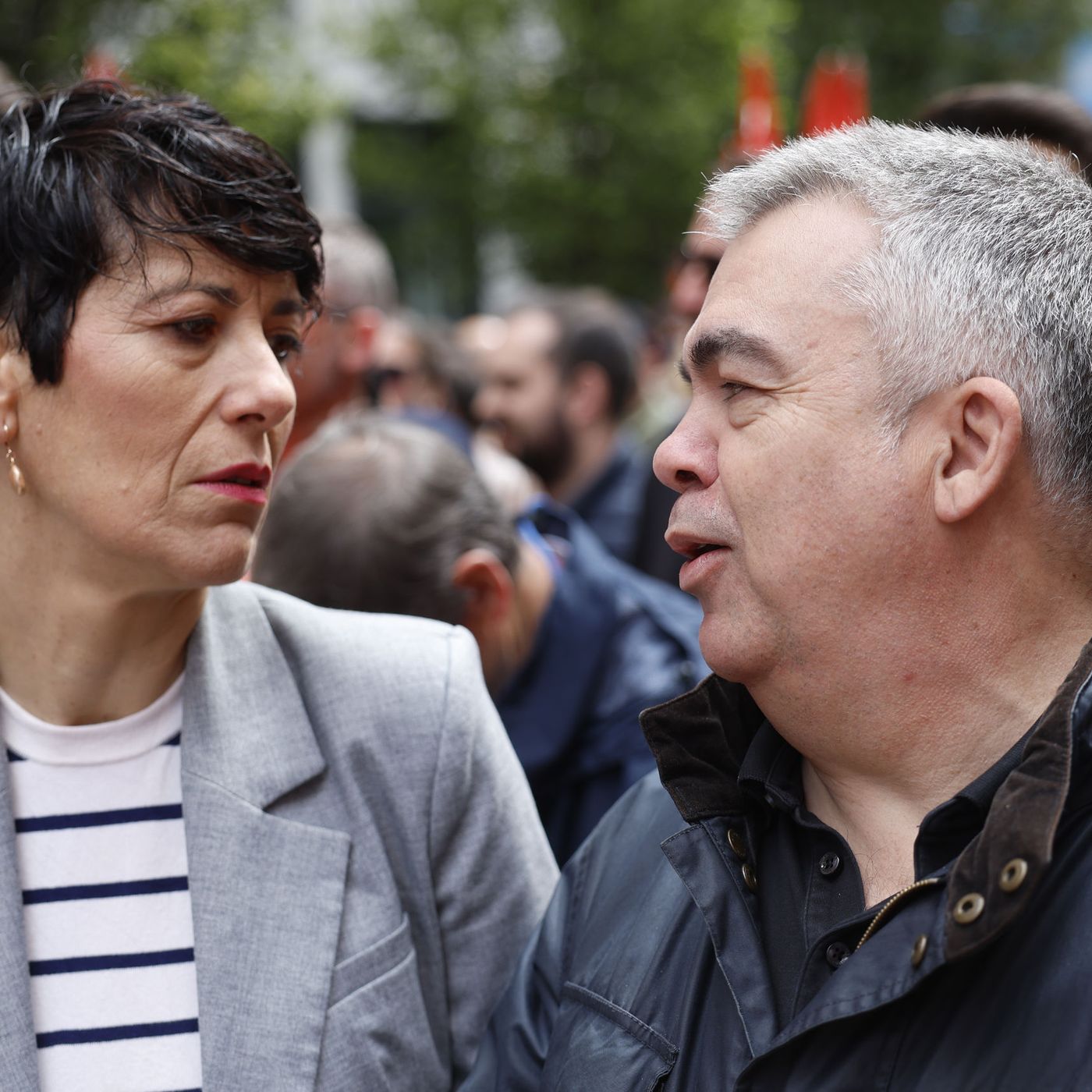 Tertulia de Dieter: Elma Saiz se desentiende de su responsabilidad en las obras de Belate