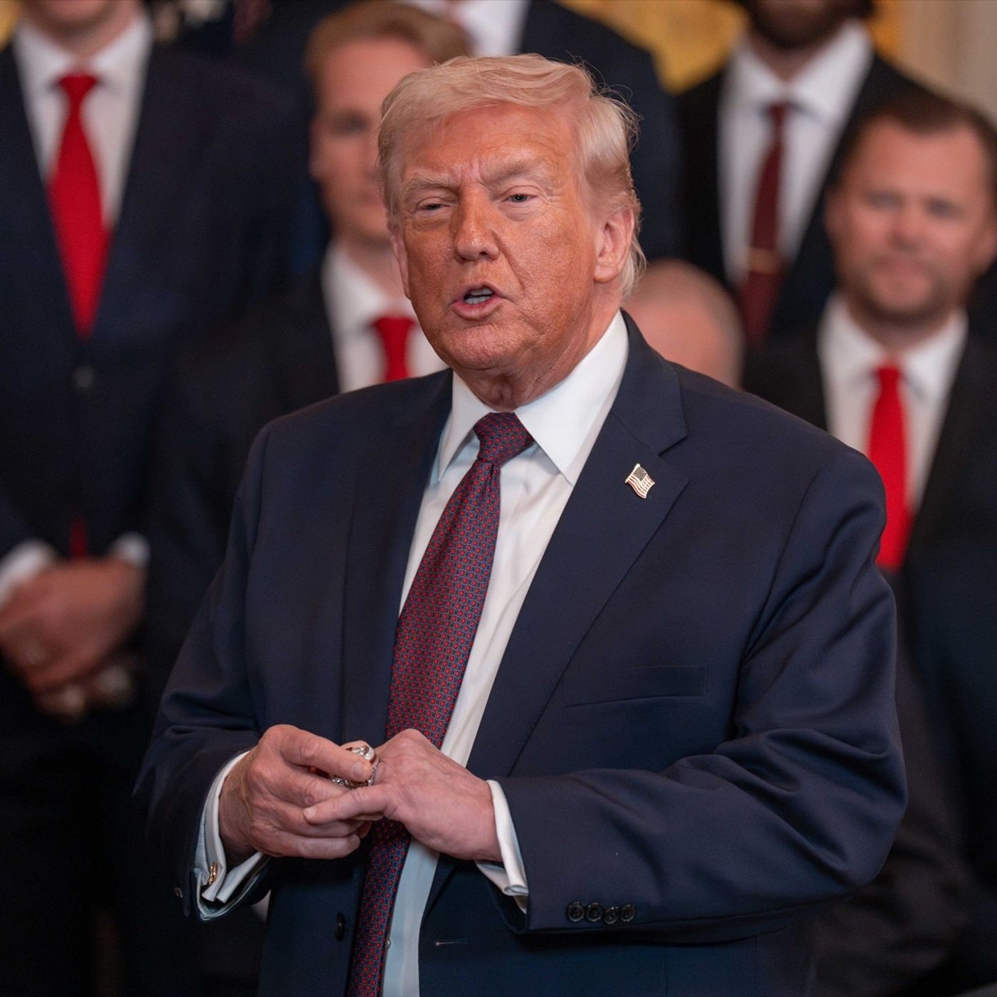 La Brújula de la Economía: La amenaza arancelaria de Trump, el conflicto comercial y la posible alianza con China (16/01/2026) episode artwork