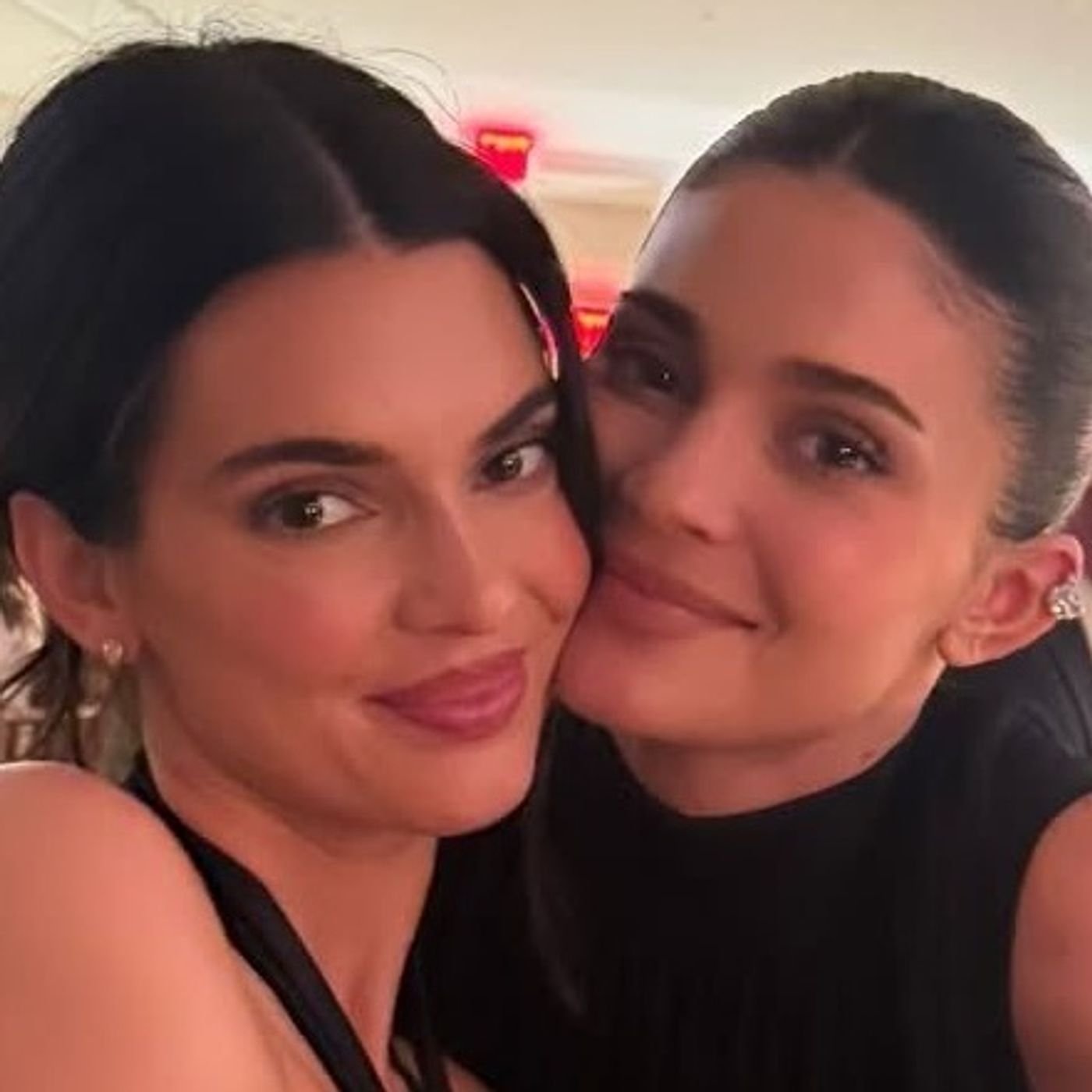 The Complex Relationships That Kendall Jenner and Kylie Jenner Have With Their Fans