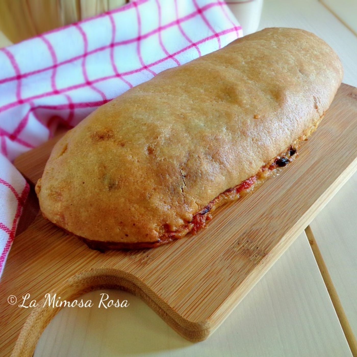 Strudel salato con tonno, olive, capperi, provola e pomodorini, impasto senza lievito! episode artwork