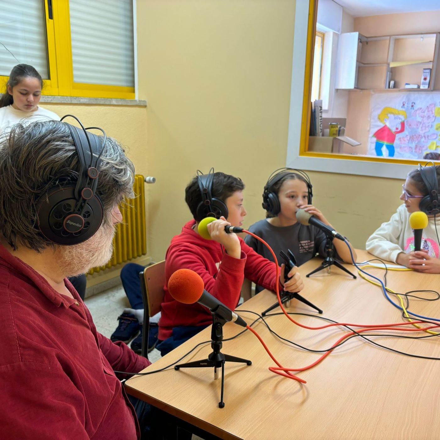 Entrevista do alumnado de 5º a  carlos profe de música episode artwork