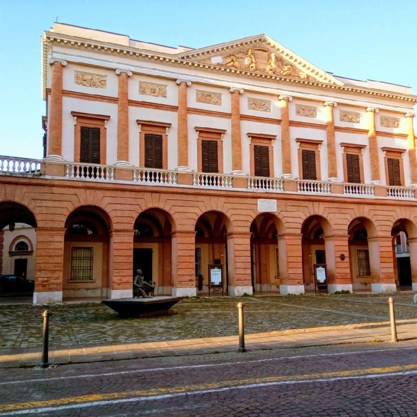 9+: storie vissute da uomini incapaci...