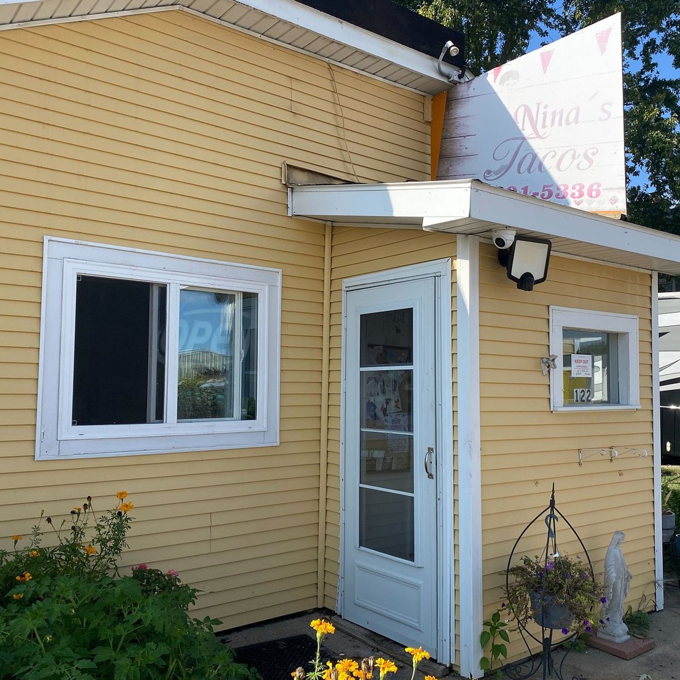 Nina’s Tacos Shop ‘total loss,’ but taco truck OK, owners say