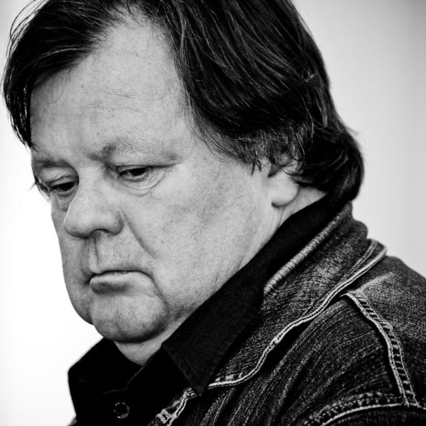 “Камерный театр”, интервью с Раймундасом Банионисом и Ингой Машкариной о спектакле “Заложники Венеры” episode artwork