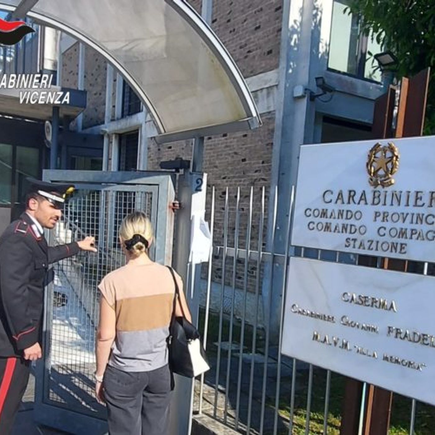 Maxi truffa col falso maresciallo dei carabinieri: recuperati 228mila euro episode artwork