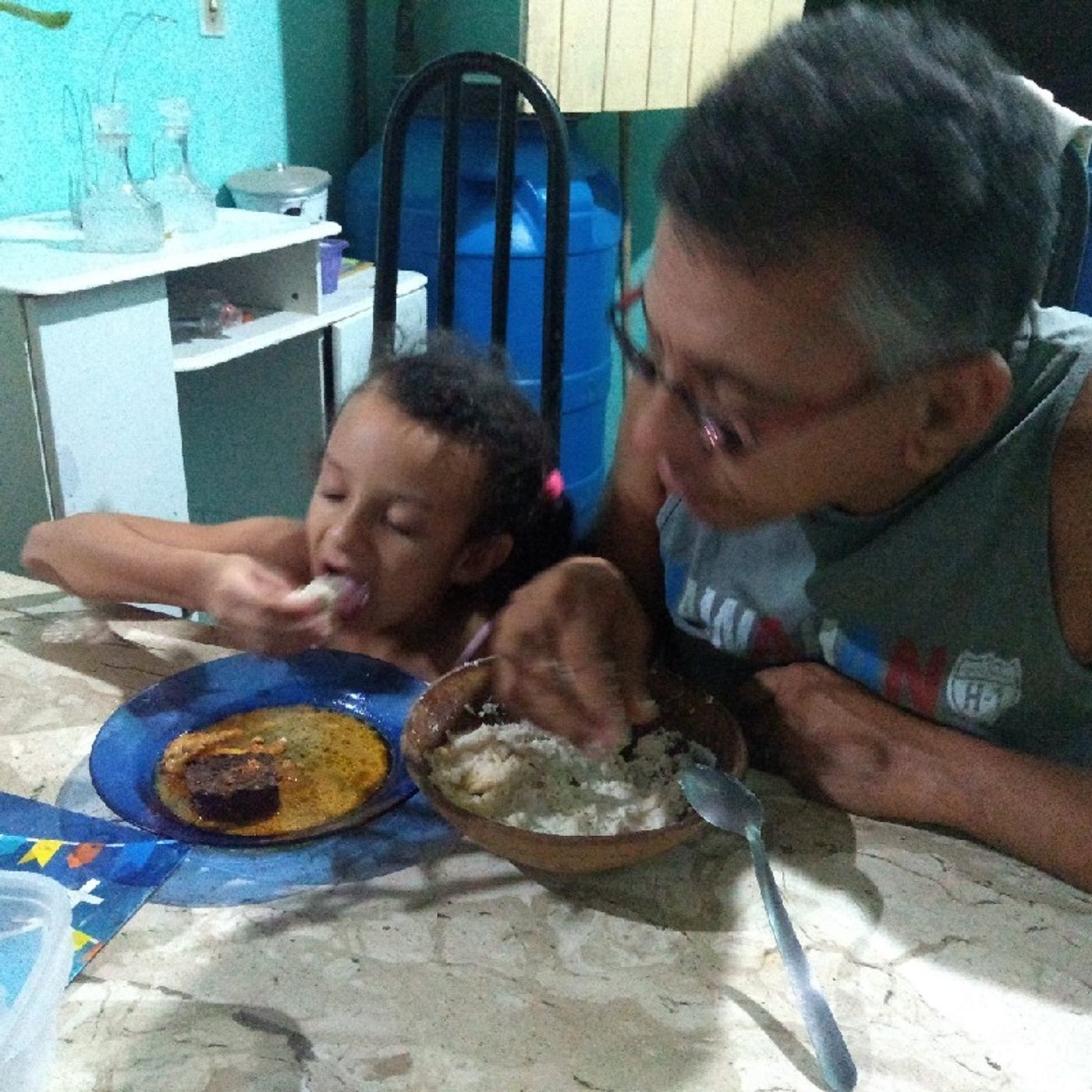 ”Do Brasí de riba, só sobra muxiba.\
