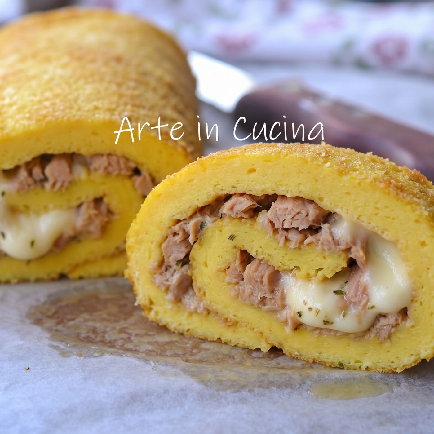 Rotolo di frittata con tonno e provola