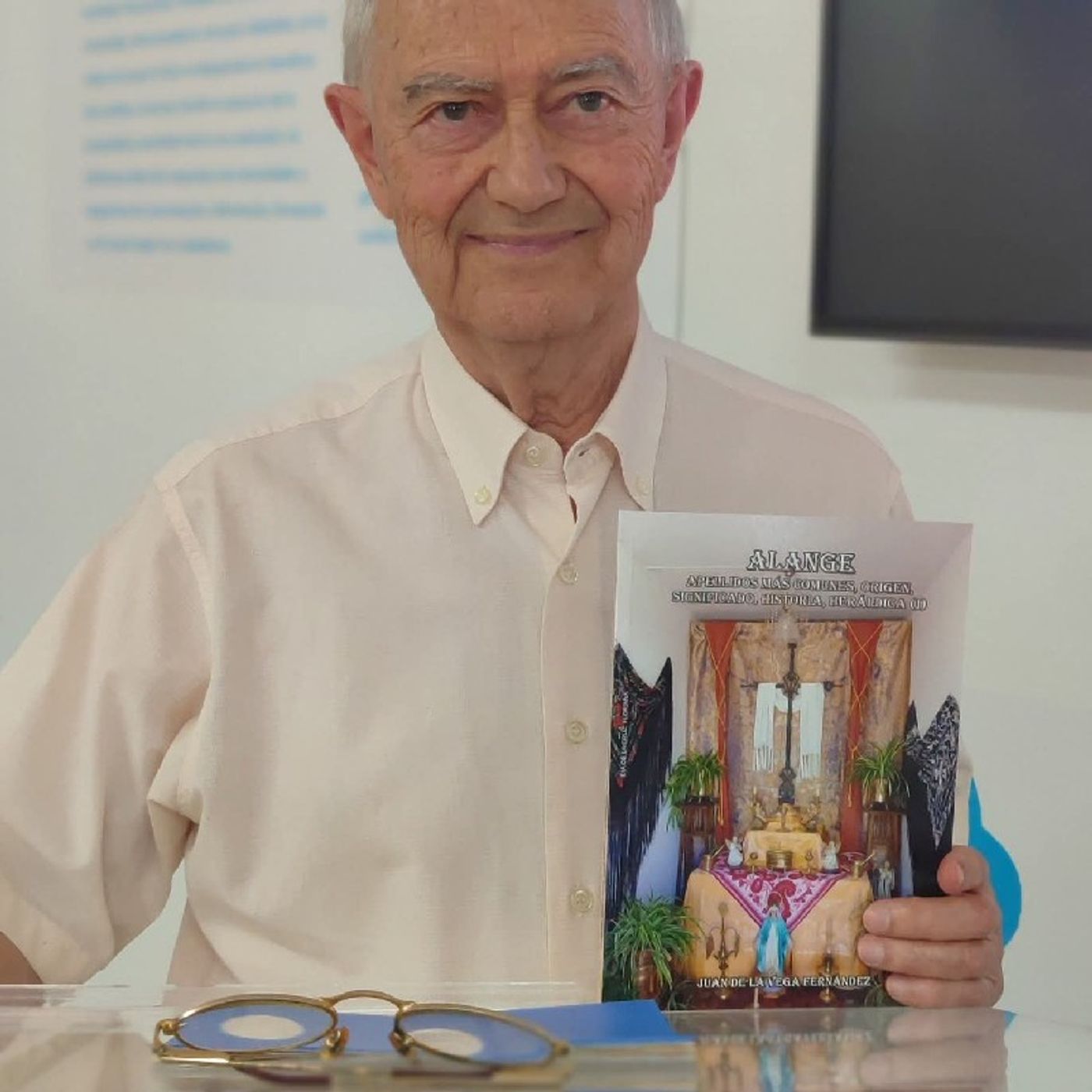 Presentación del libro de Juan de la Vega Fernández episode artwork