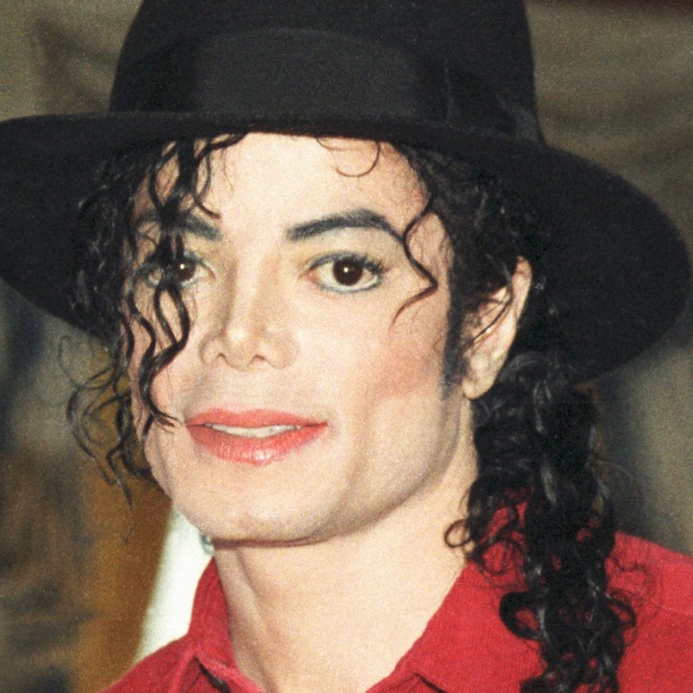 Michael Jackson Estate Wins Round as Judge Orders Arbitration in Cascio Siblings Trafficking Case episode artwork
