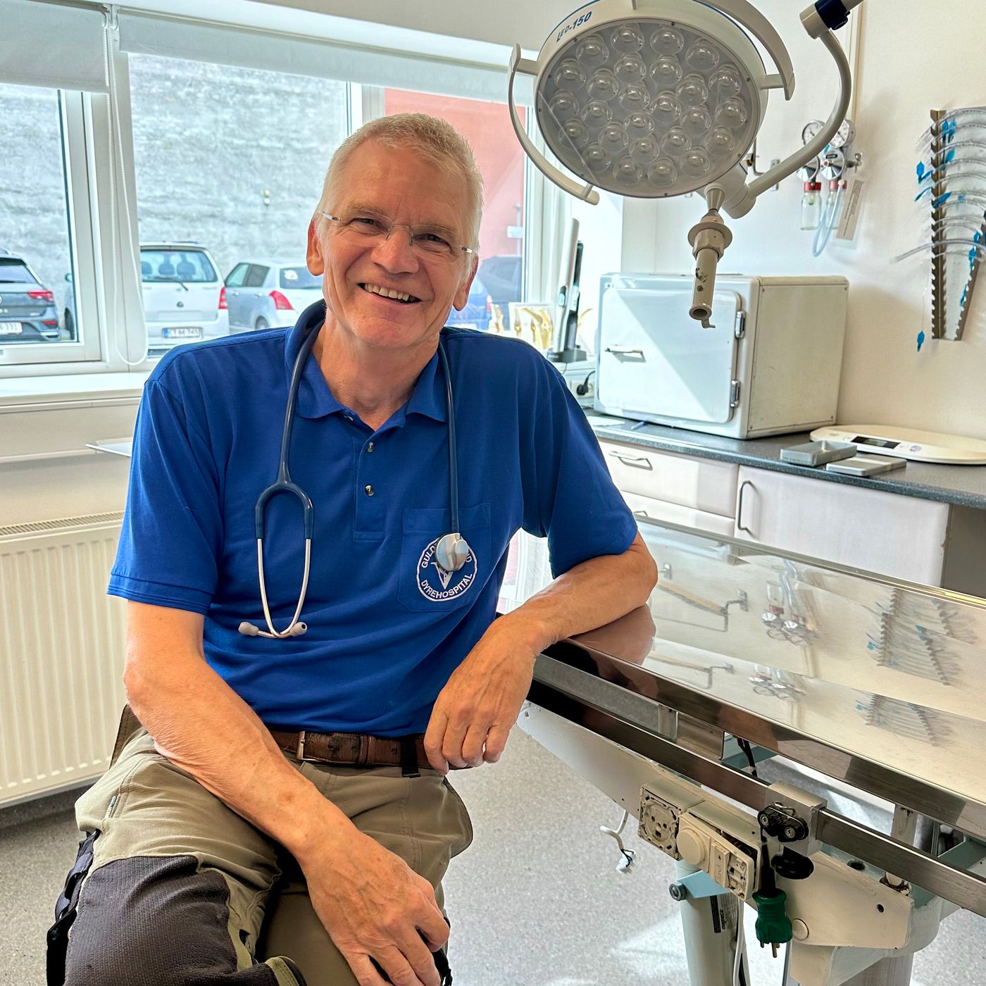 1 afsnit: Steves første operation af Guldborgsund Dyrehospital