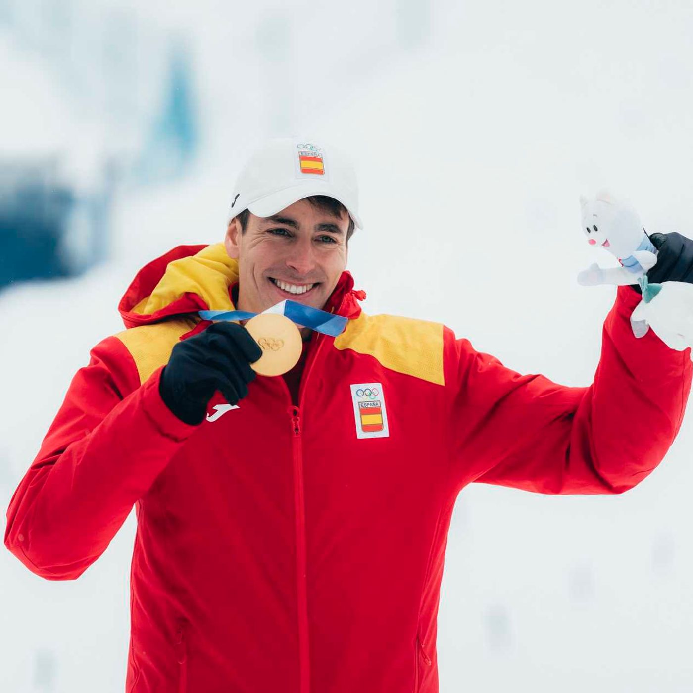 ESQUI DE MONTAÑA OLIMPICO: DOS MEDALLAS ESPAÑA, ORIOL CARDONA ORO, ANA ALONSO BRONCE. Crónica por Mayayo.
