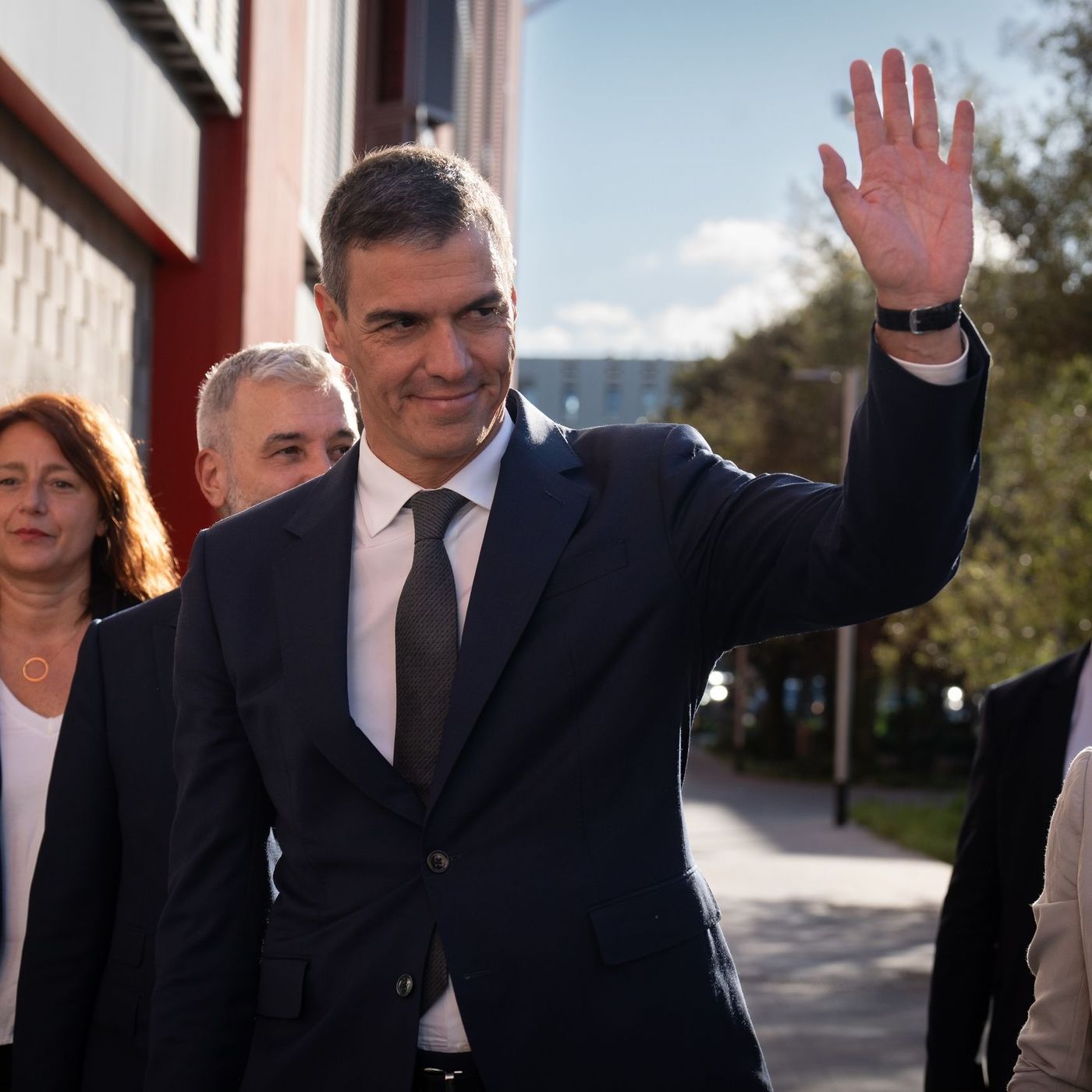 Firma de Carlos Cuesta: Los cinco dedos de la trama Sánchez