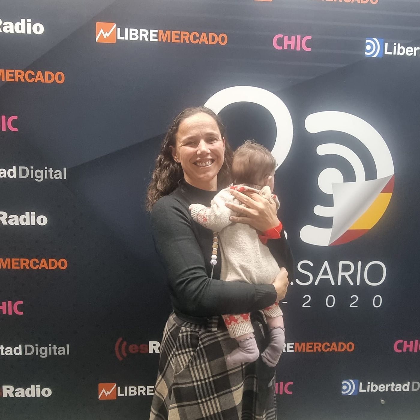 Entrevista con la árbitra ACB Esperanza Mendoza después de su maternidad episode artwork