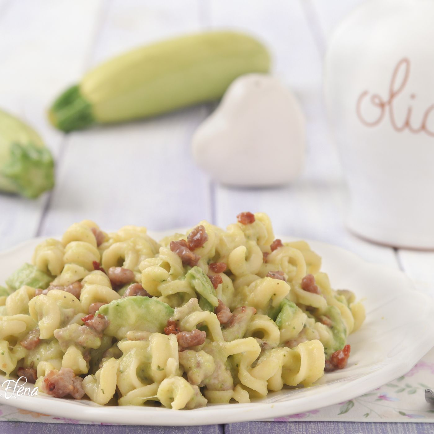 Pasta zucchine e salsiccia episode artwork