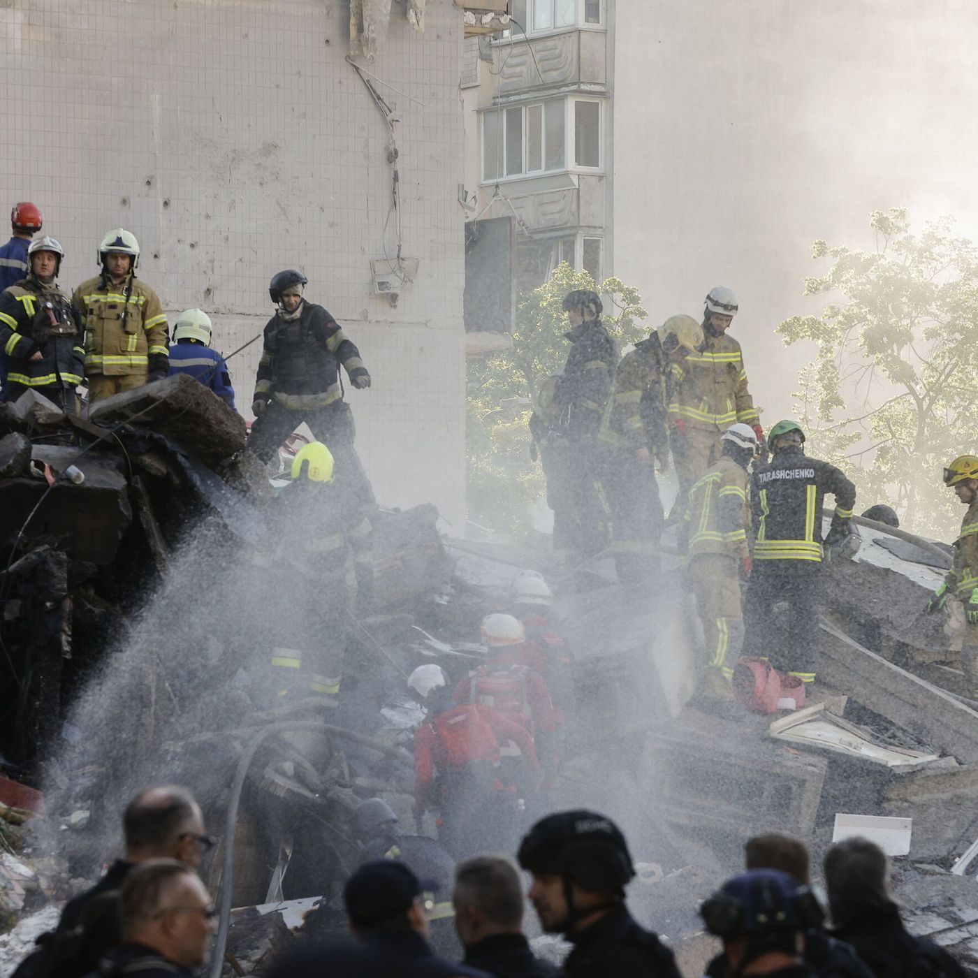 Las Noticias de la Mañana: Nuevos bombardeos rusos en Kiev