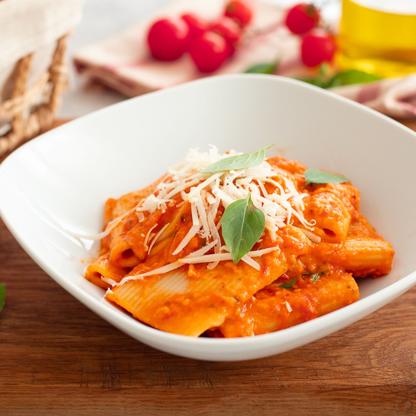 Pasta con crema di pomodori arrostiti episode artwork