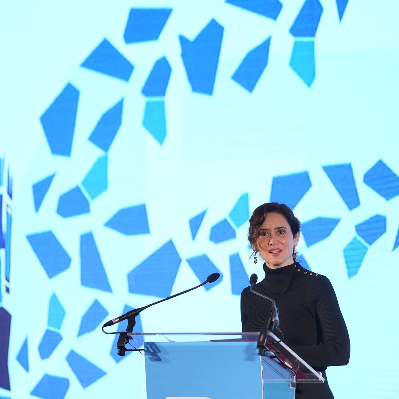 Las noticias de La Mañana: Ayuso defiende en Londres los valores del liberalismo español