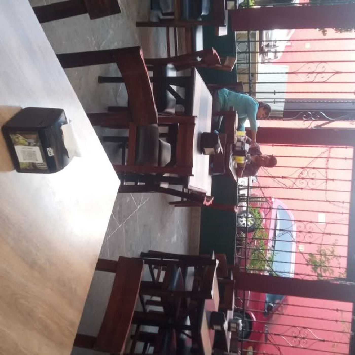 CAFE LAR , UN LUGAR PARA COMER EN BUEN AMBIENTE episode artwork