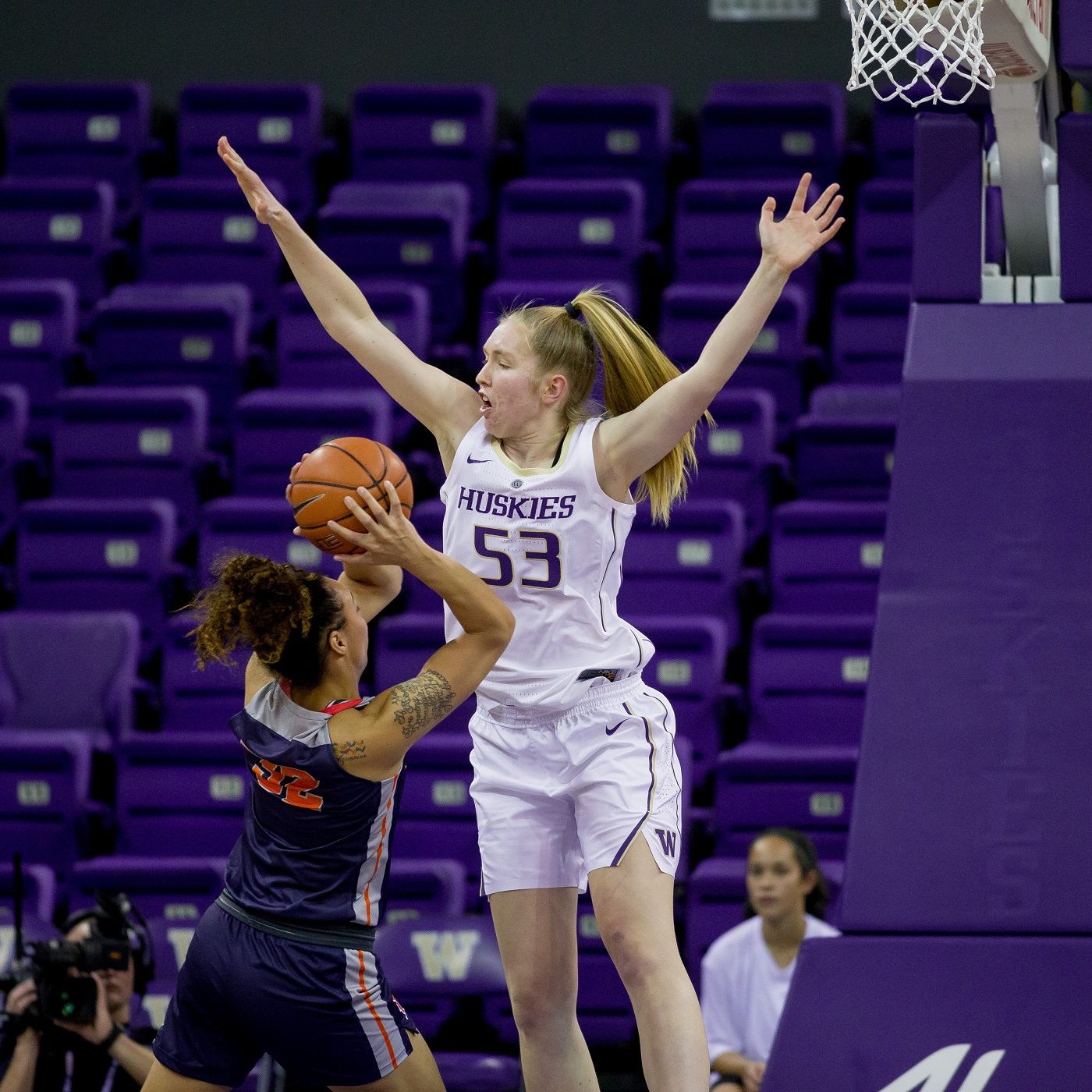 SSS: Washington Huskies Womens Basketball Team 221118 episode artwork