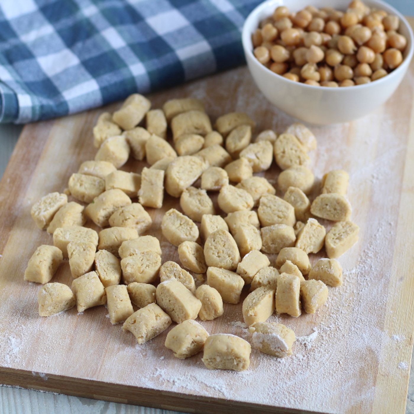 Gnocchi di ceci semplici e veloci