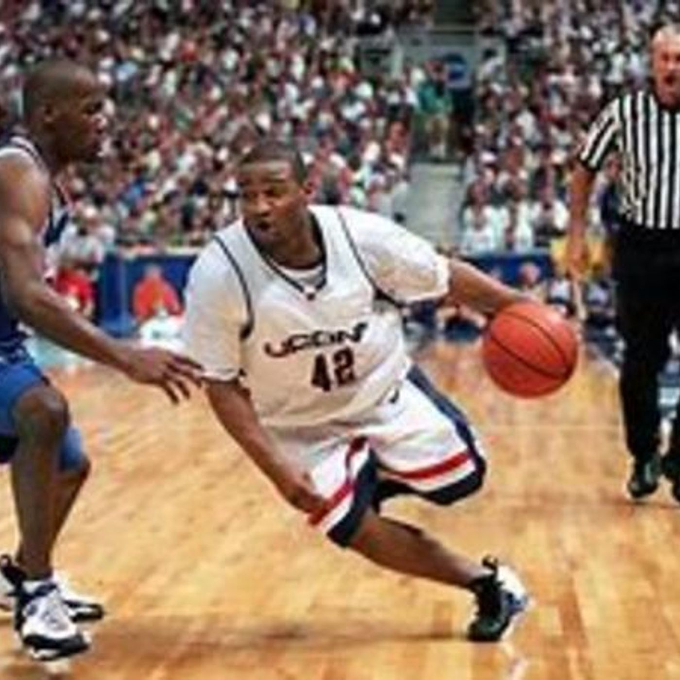 College Ball Show:UCONN 1990's early 2000's Run! Kansas Choke 1997 & More! episode artwork