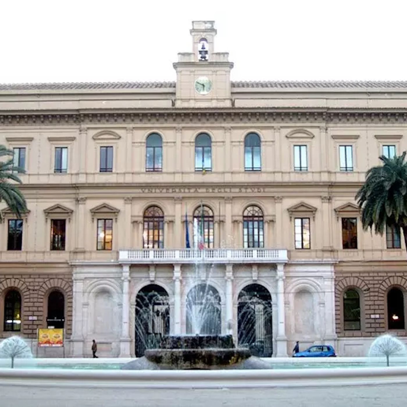 UniBa, 'verifiche su molestie a studentessa in tirocinio' episode artwork