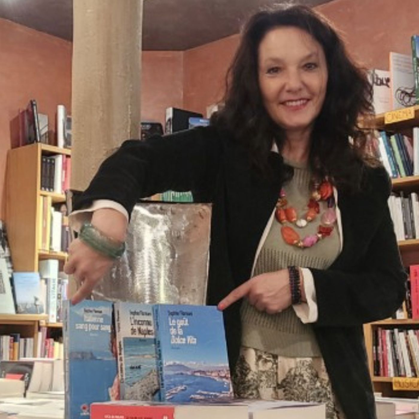 Le goût de la Dolce Vita, Il gusto della Dolce Vita: un aperitivo letterario per presentare il terzo romanzo di Sophie Floreani, Giovedì 27