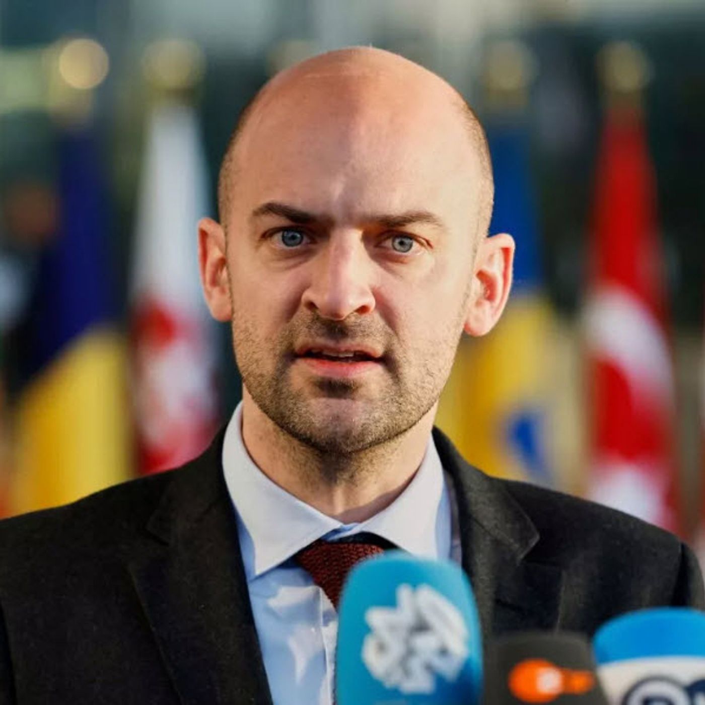 لبه‌ٔ پرتگاه آب - لبه‌ٔ پرتگاه نظام