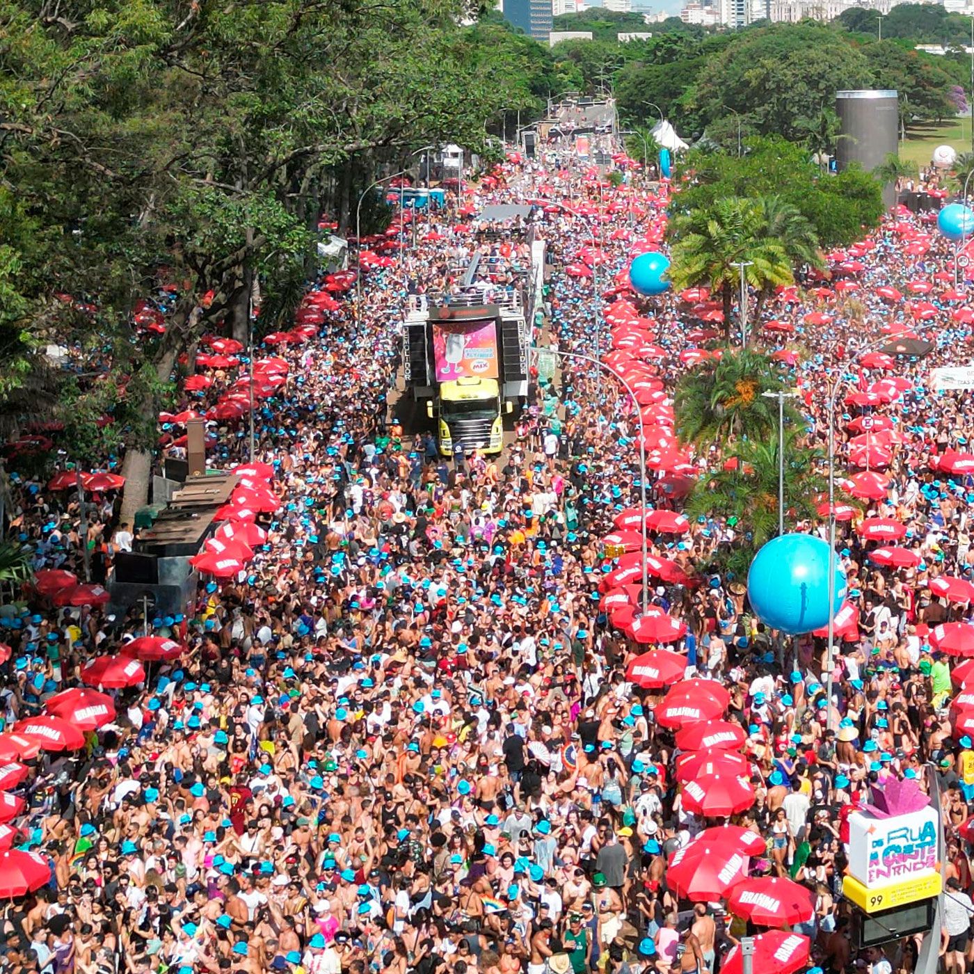 03.03.25 - Carnaval ou Carnavral? Quem é você nos bloquinhos? episode artwork