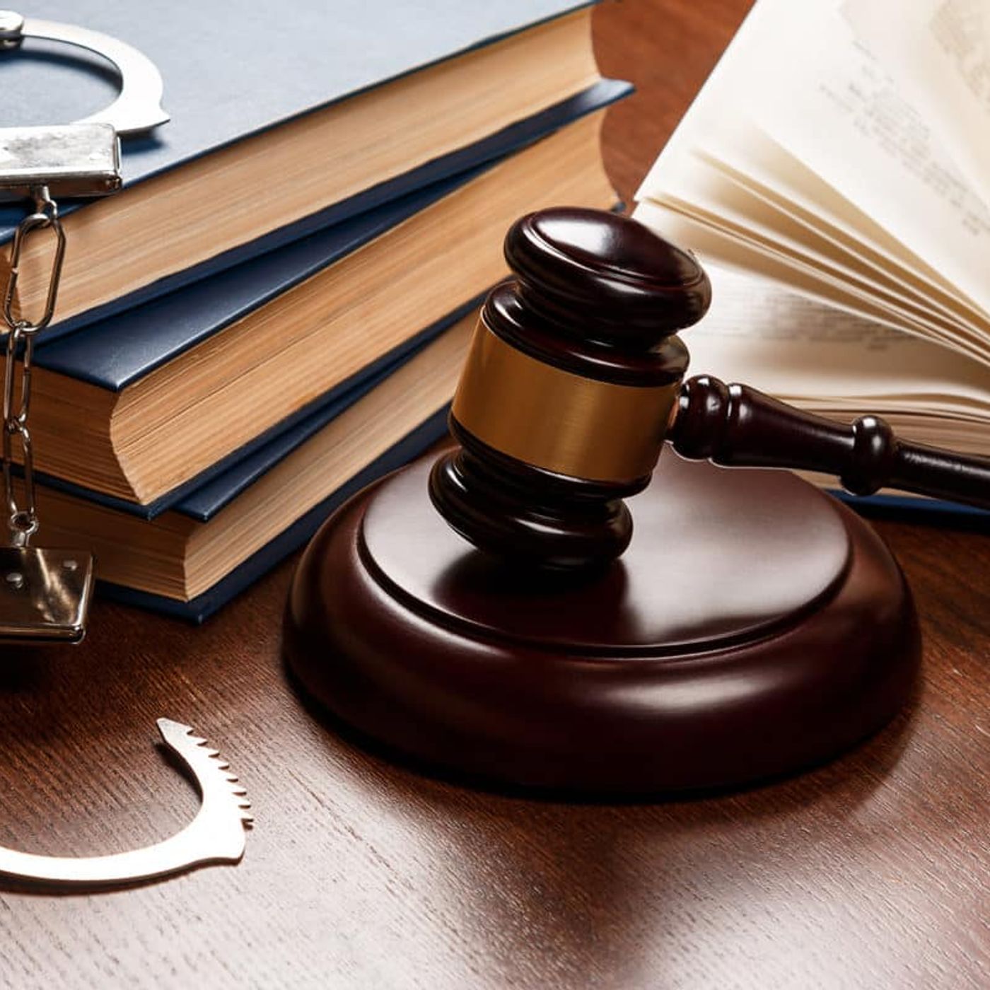 When to Hire a White Collar Crime Lawyer Early? episode artwork