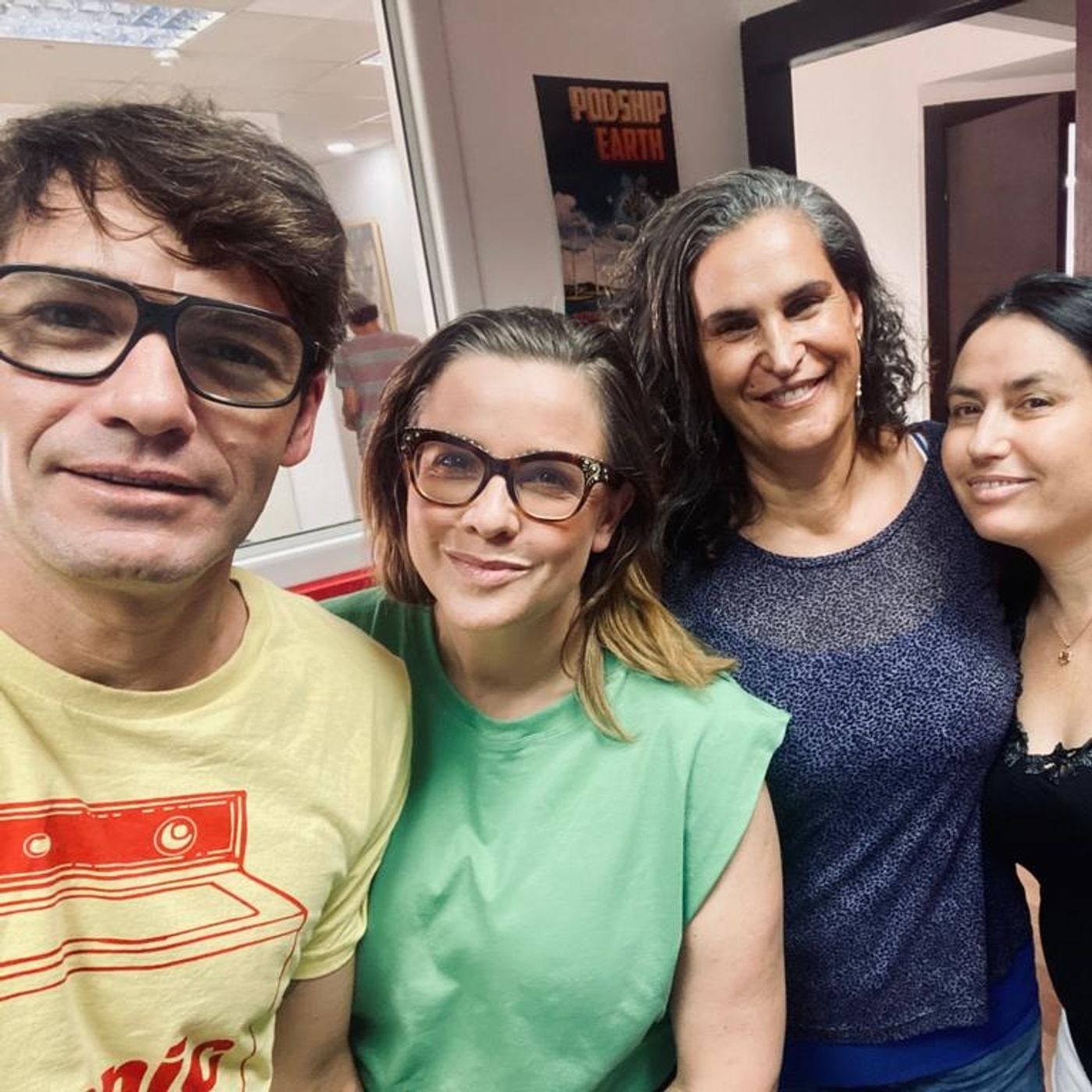 לפתוח או לא לפתוח את היחסים? [יחסינו לאן]