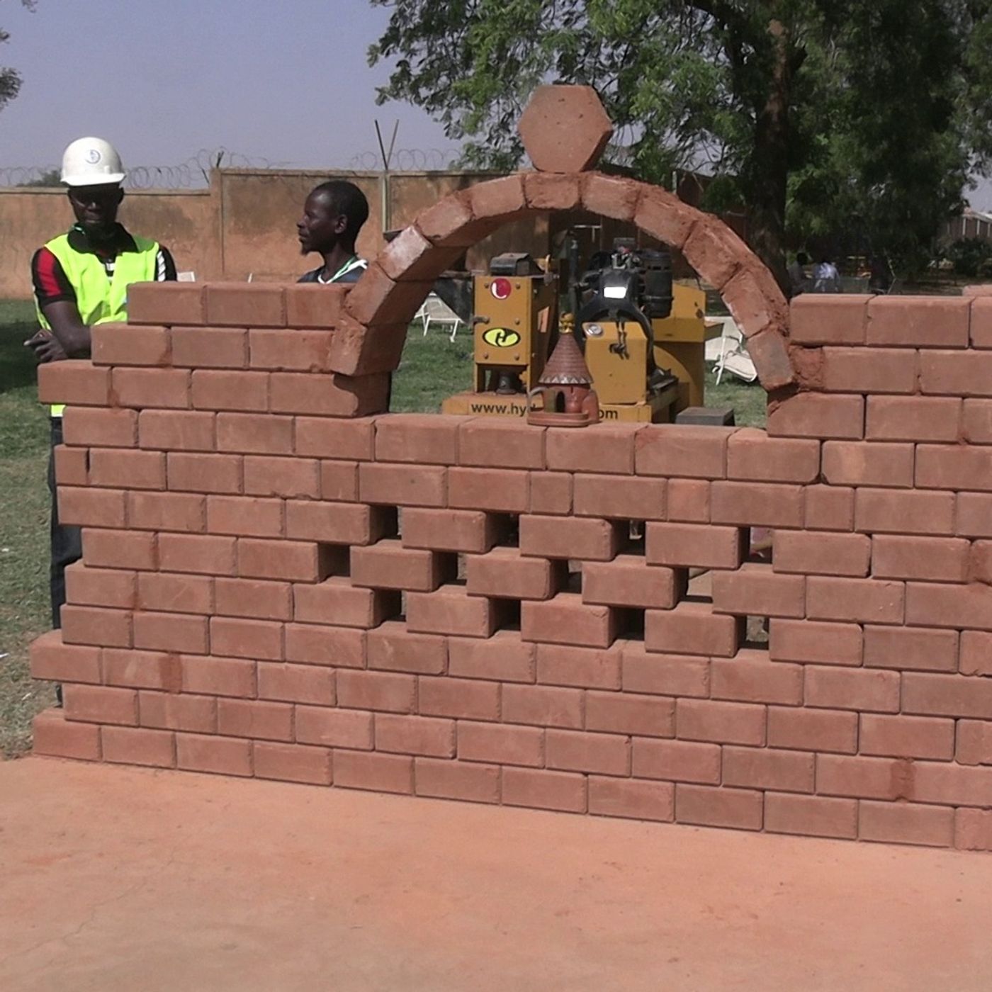Niamey accueille la 8ᵉ édition du rendez-vous de la construction durable episode artwork