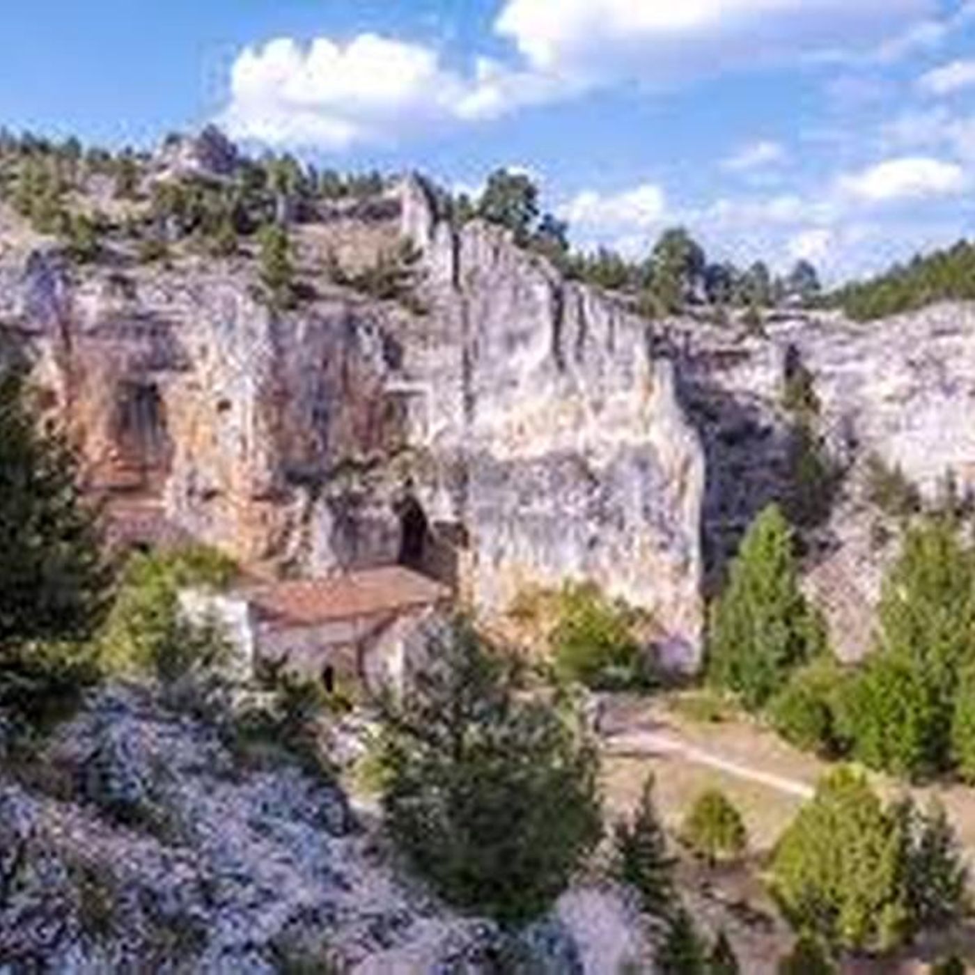 LUGARES CON ENCANTO