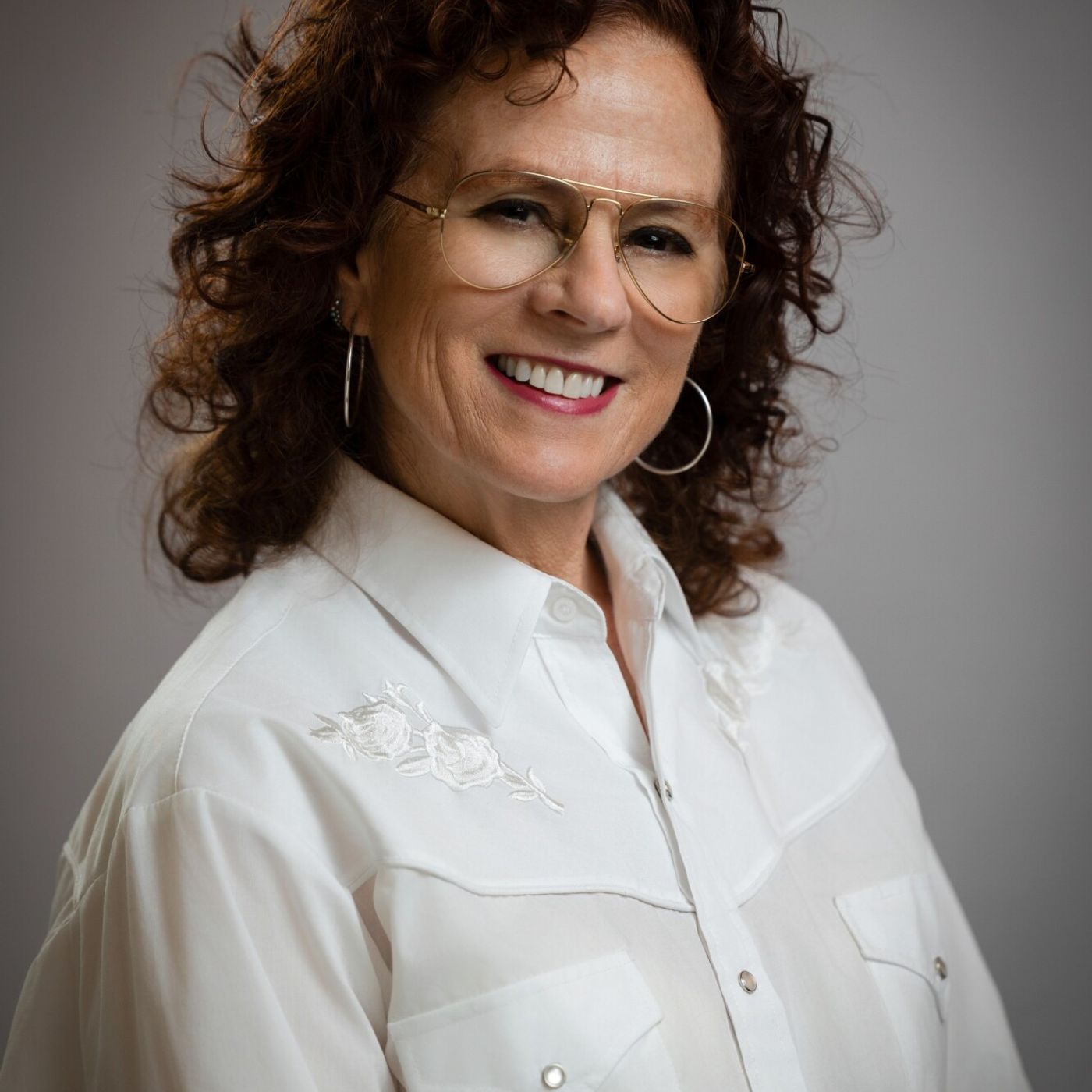 Dr. Katie Singer provides an in-depth historical narrative in her new book 'Alien Soil: Oral Histories of Great Migration Newark' episode artwork