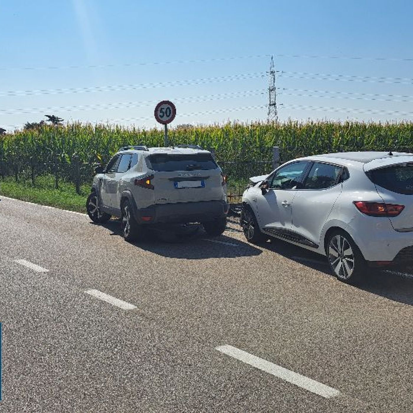 Incidente a Sandrigo: 4 feriti e danni a recinzione e segnaletica episode artwork