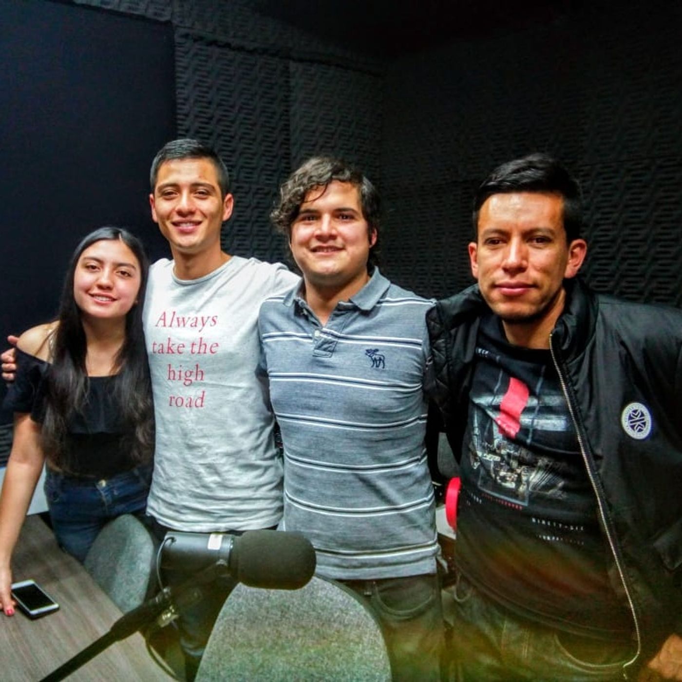 TRIBUNA UR