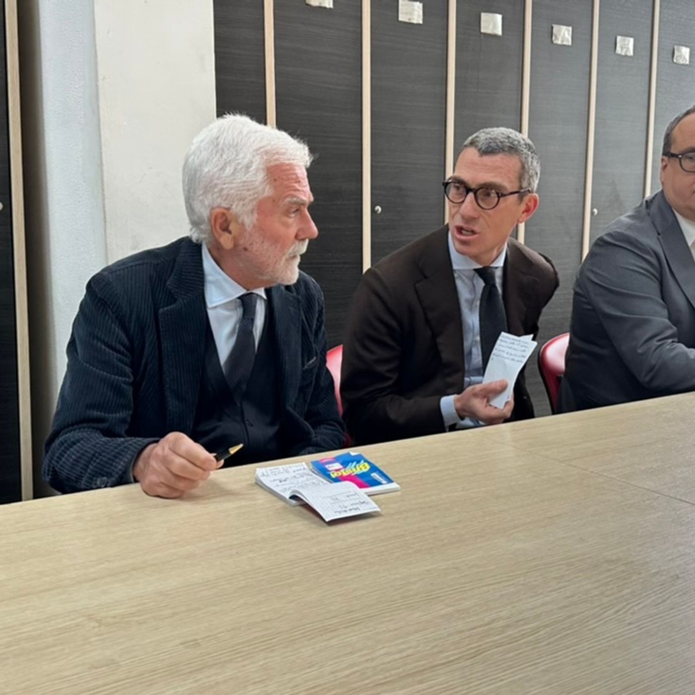 Radio Legal 2 - Giustizia cover art