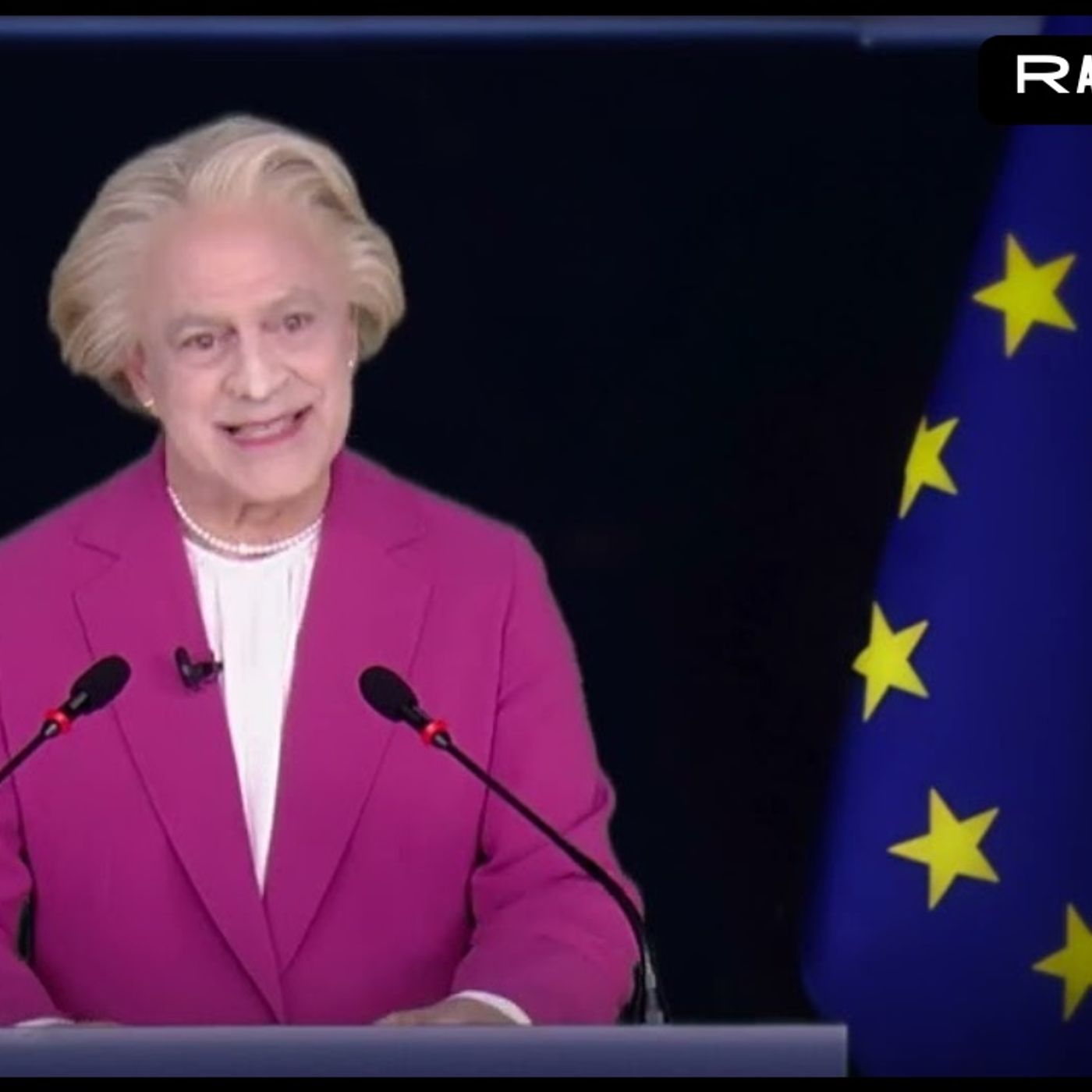 Maurizio Crozza imita Ursula von der Leyen nel nuovo video di Fratelli di Crozza! Commento Radio Puggini 05.02.2025 episode artwork