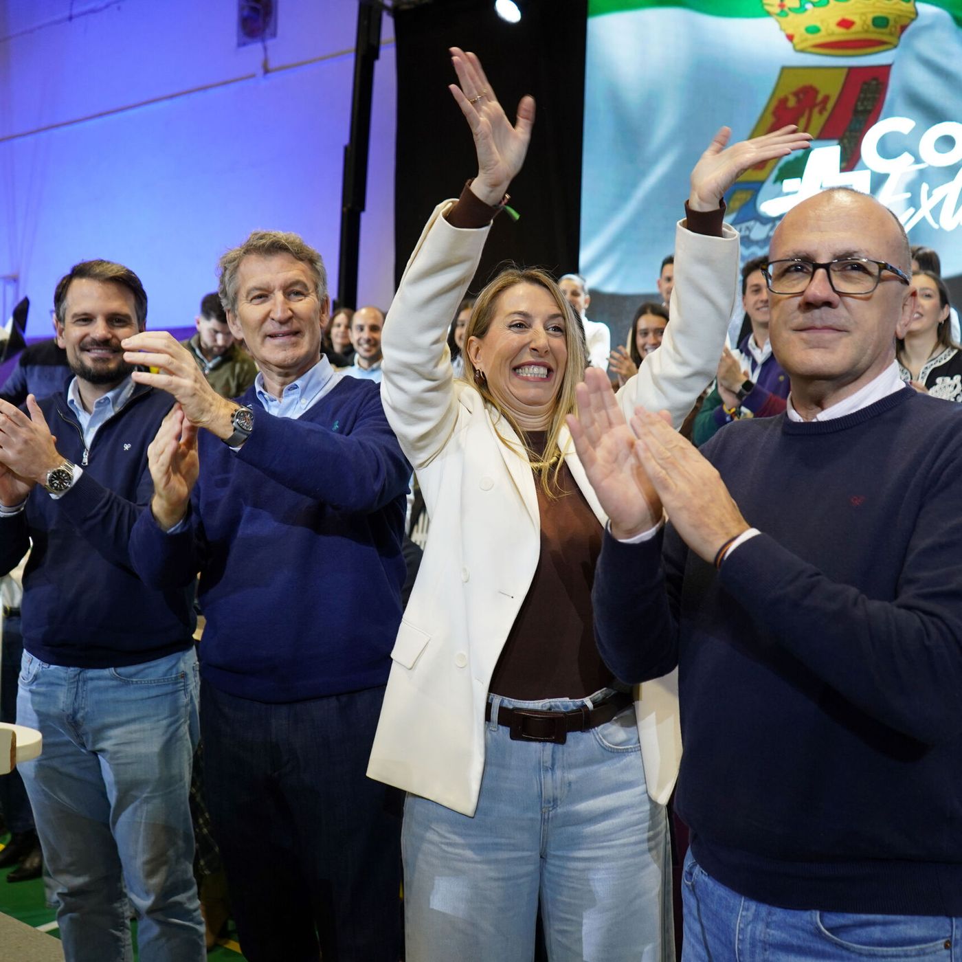 La Trinchera de Llamas del 21/12/2025 - Extremadura inaugura el calendario electoral con Sánchez cercado por corrupción