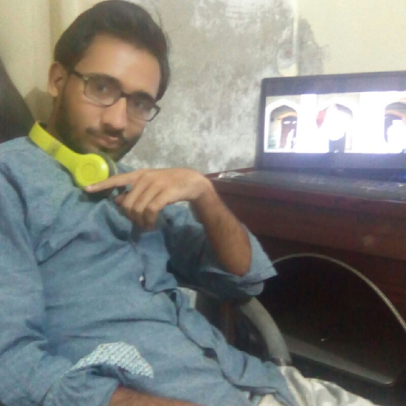 Hassan Rajpoot\'s show