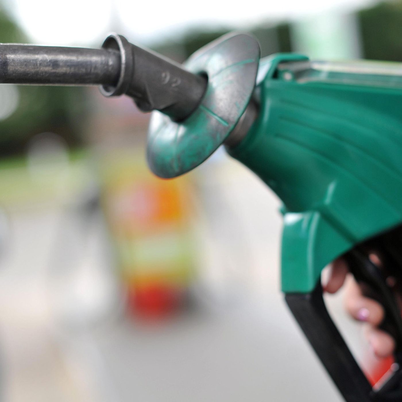 Iran war leading to ‘temporary shortages’ at some petrol pumps episode artwork