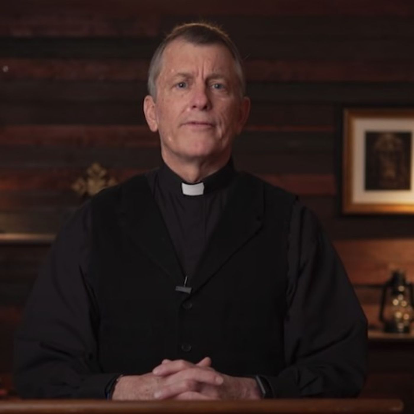 Episode 1483 - Unvaccinated Priest Fighting Vaccine, Mask Order & People are Losing Confidence