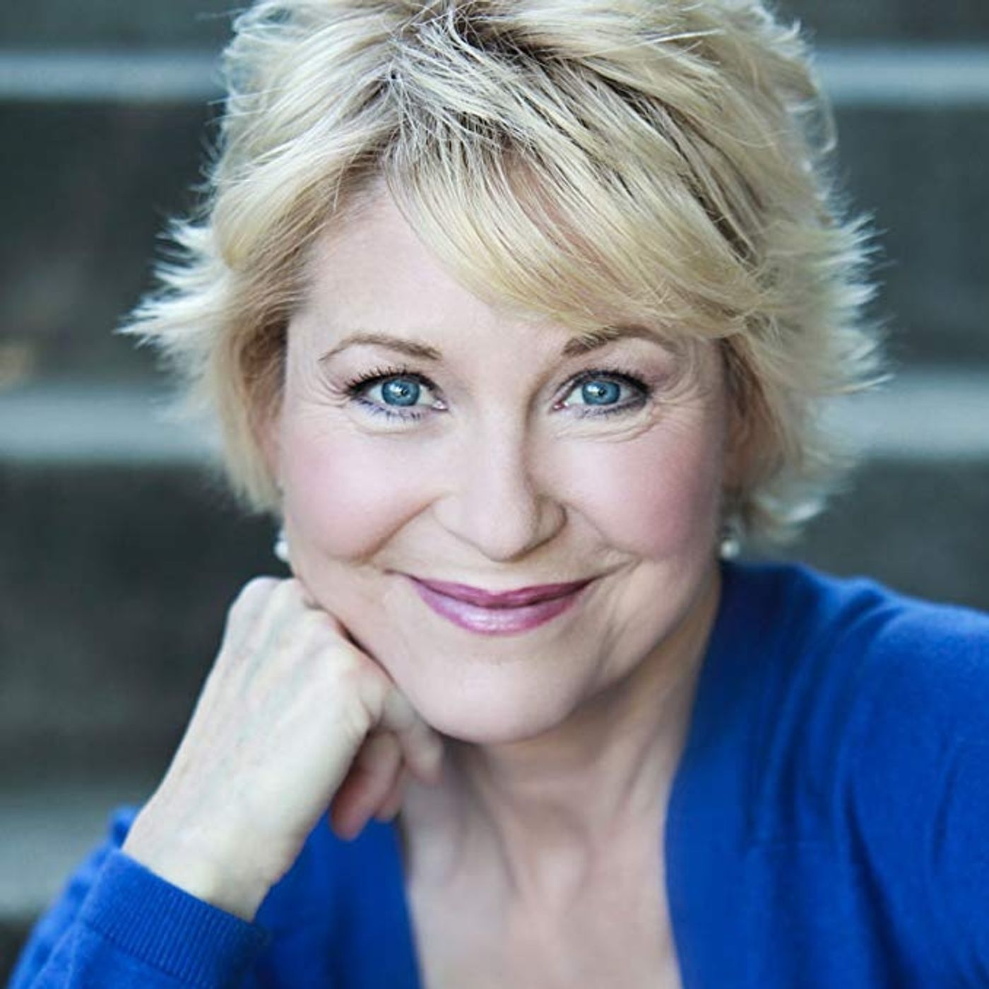 CHRISTMAS MUVIES SPOTLIGHT SPECIAL EDITION WITH ACTRESS & PRODUCER DEE WALLACE