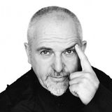 Peter Gabriel. Polemiche sul cantautore inglese, riguardo il contest sulla produzione di video di suoi brani con l'intelligenza artificiale.