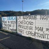 Minibasket “mutilato”, al via la raccolta firme. Il sindaco: “Sarà sistemato”