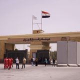 Rafah, i magazzini dove sono bloccati i beni umanitari che Israele non fa entrare a Gaza