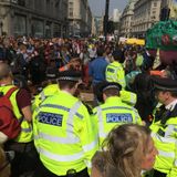 Climate protesters hold up thousands of commuters