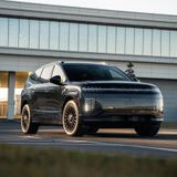 Hyundai IONIQ 9 Calligraphy - Il SUV elettrico guarda al lusso a sette posti