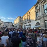 Manifestazione a Vicenza in difesa delle coppie gay con figli. Cinque sindaci: “Trascriveremo gli atti di nascita”